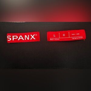 NWT SPANX Classic Black Leggings